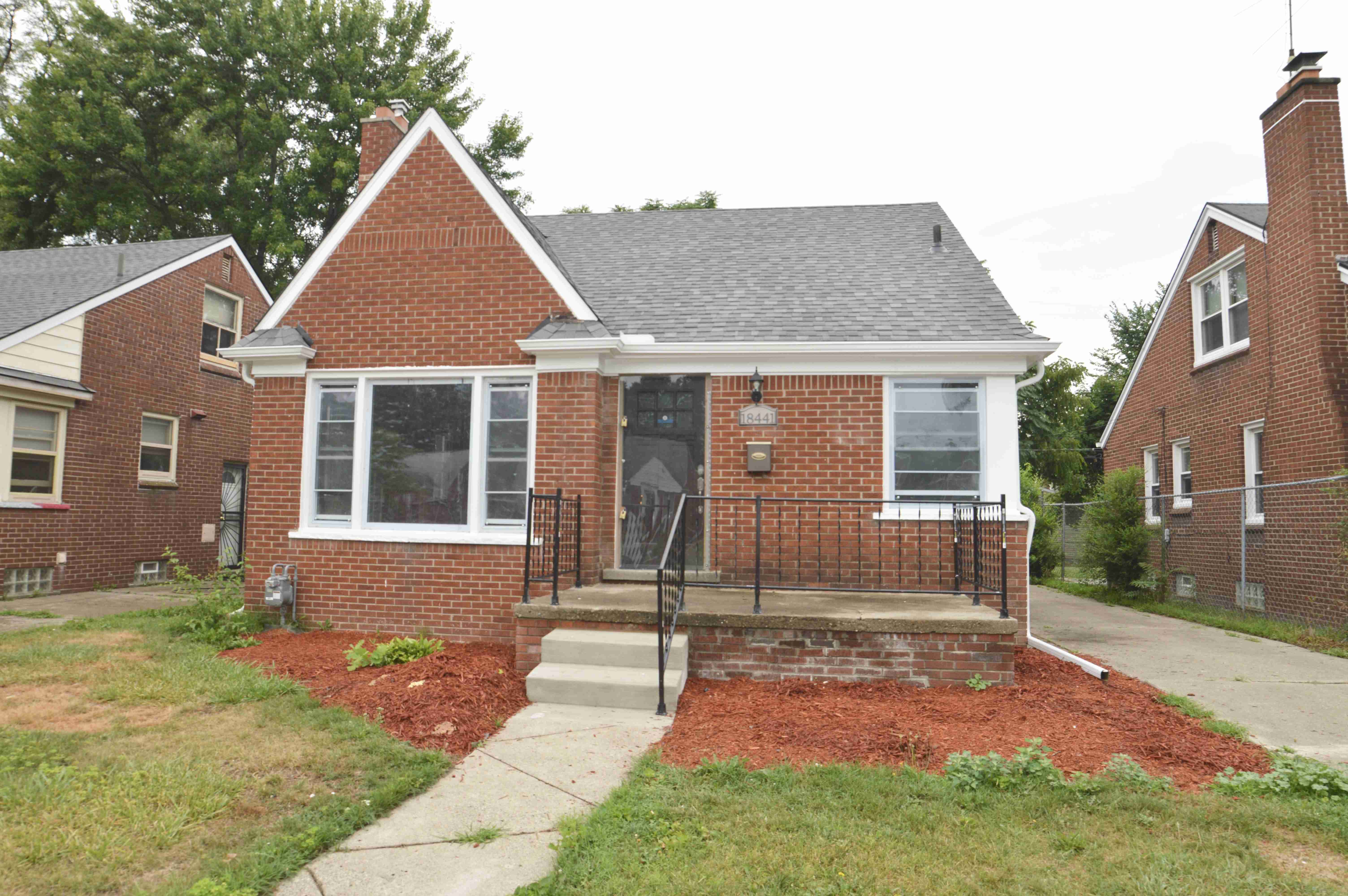 18441 Glastonbury.jpg